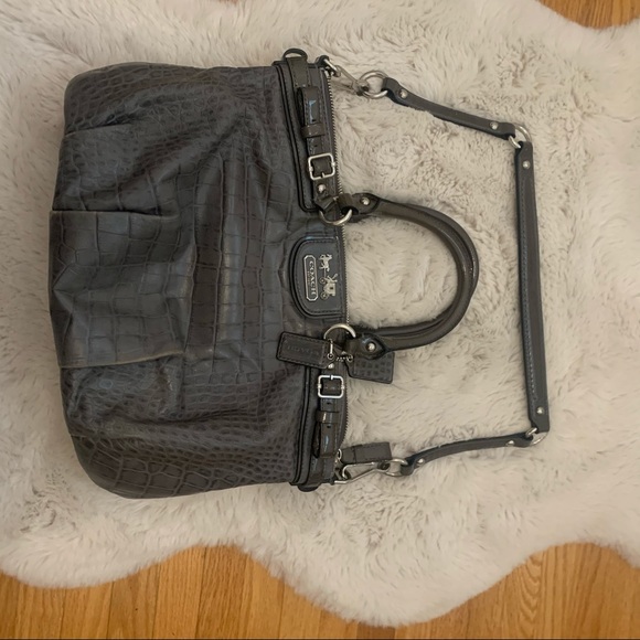 - Coach Grey leather purse - Picture 2 of 9